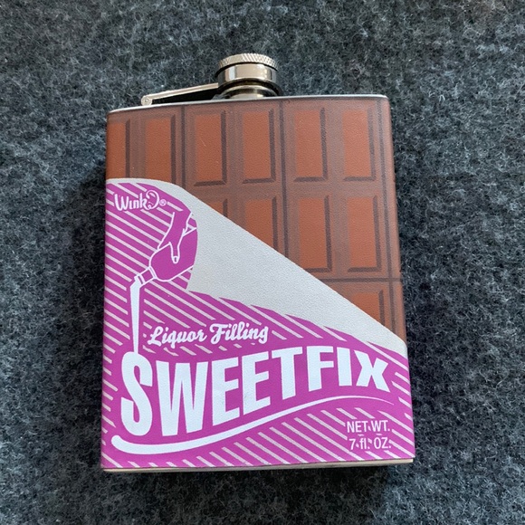 Wink Brand Sweet Fix Flask - Picture 1 of 5